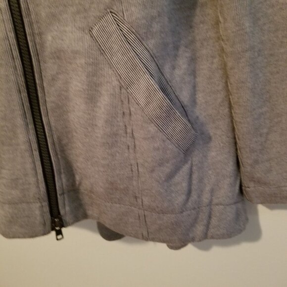 Cabi M Black White Pinstripe Blazer DROP OFF Jacket Ponte Knit Zip Back 5300 - Picture 8 of 8